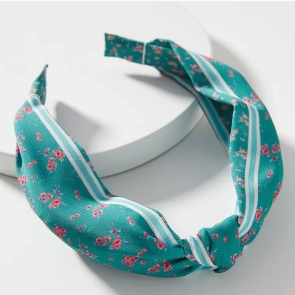 Blythe Knot Boho Floral Hippie Farm Art Hipster Chic Hippie Hip Cottage Headband
